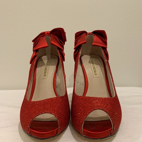 Menbur Red Glitter Pumps with Bows - Picture 1 of 6